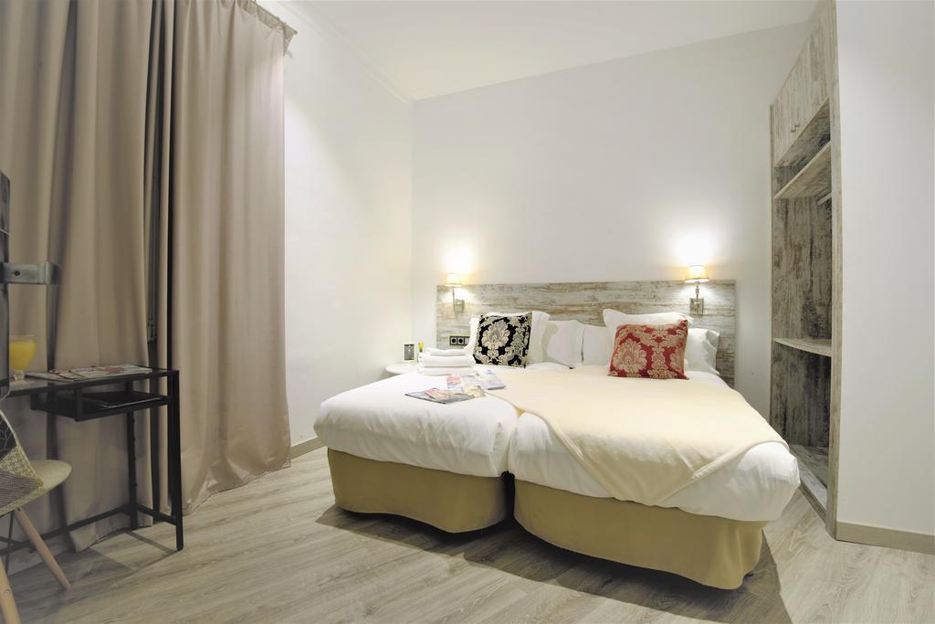 กีวีเดสตินี บาร์เซโลนา ซิตี้ Aparthotel ภายนอก รูปภาพ