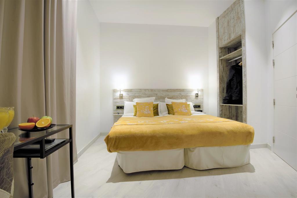 กีวีเดสตินี บาร์เซโลนา ซิตี้ Aparthotel ภายนอก รูปภาพ